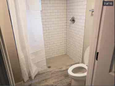 Looking for a roommate