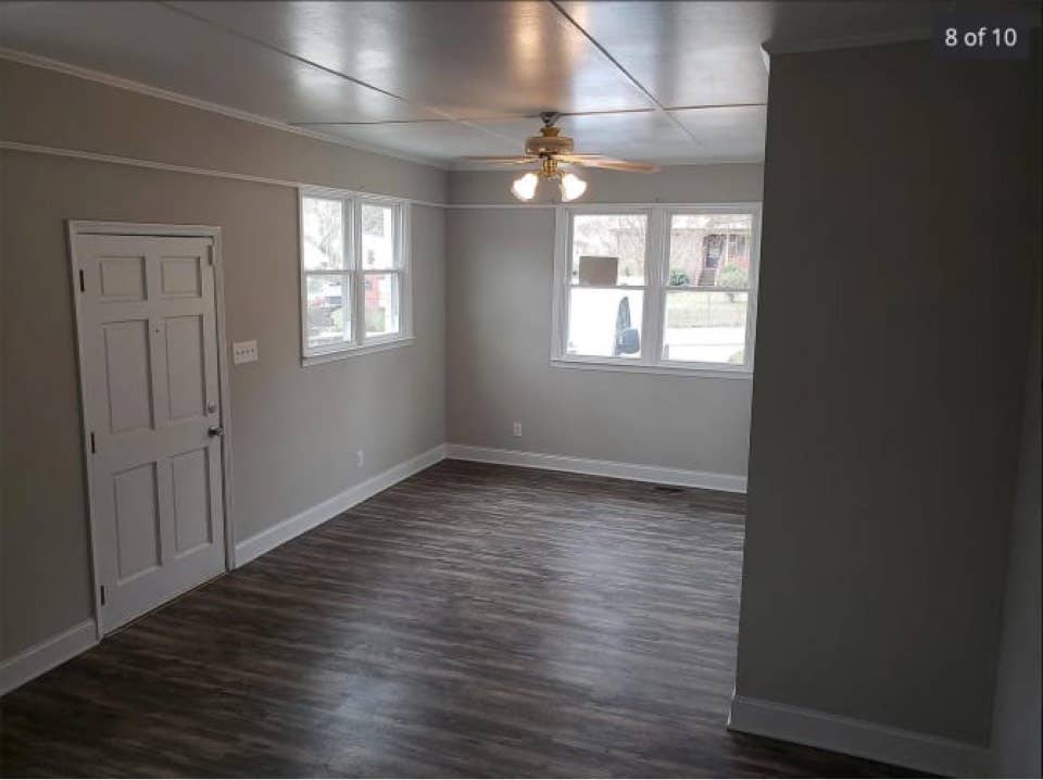 Looking for a roommate