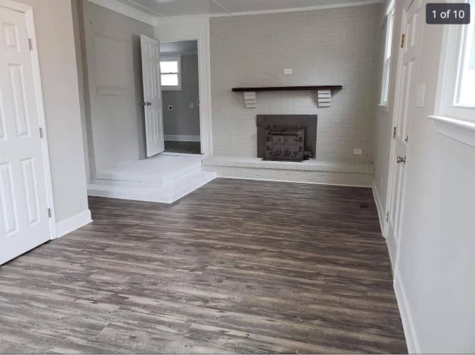 Looking for a roommate