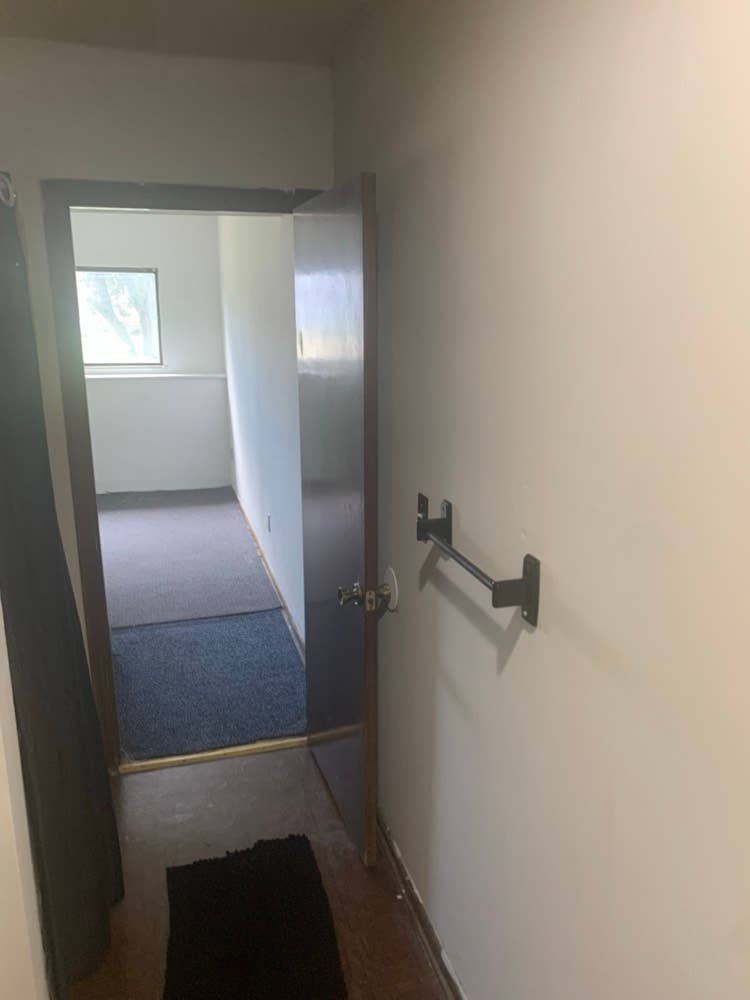 Room for rent or share my home