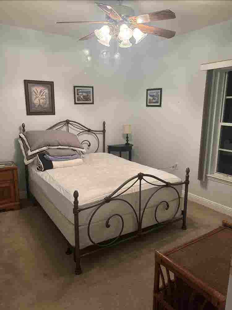 Furnished room for rent