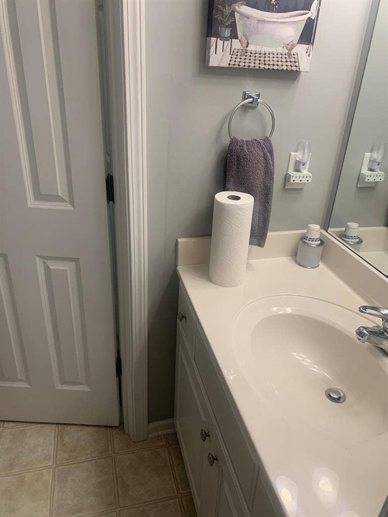 Furnished room utilities included