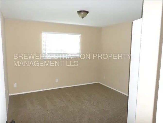 One Private Bedrooms + Pool Tempe!