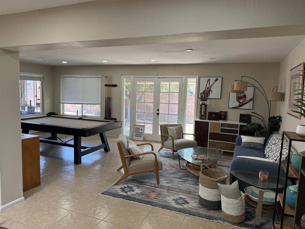 Two Private Bedrooms + Pool Tempe!