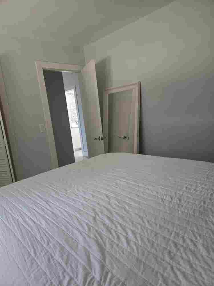 4 rent beautiful room Hollywood,Fl
