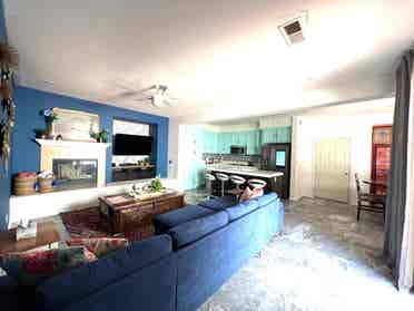Room for rent (2 total) furnished!