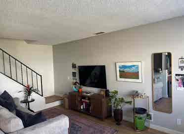 Private bedroom for rent!!