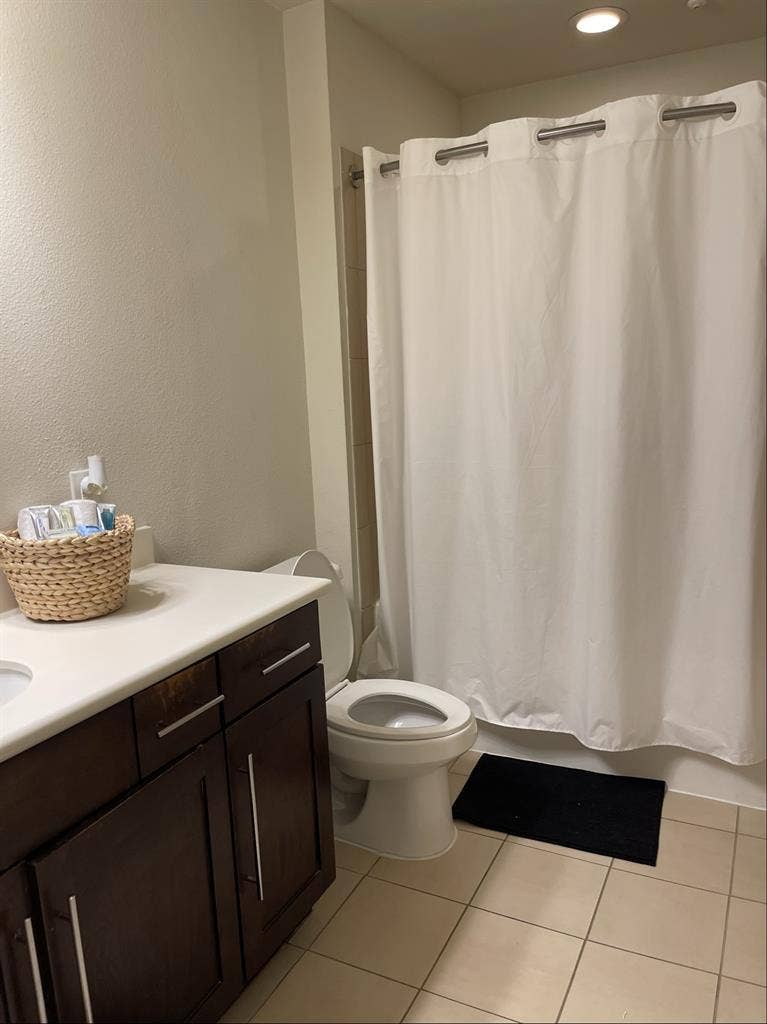 Champagne Lounge by the NRG/Med