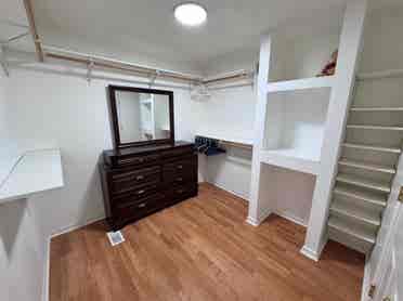 Room for rent!