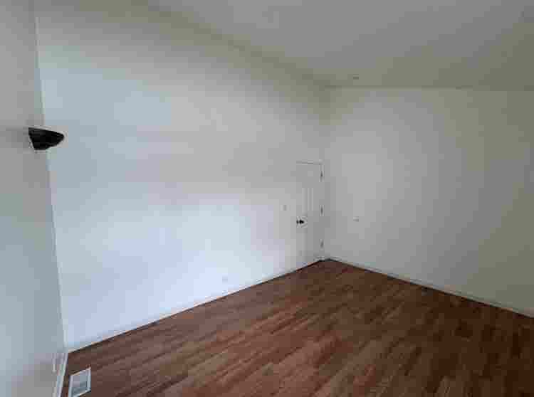 Room for rent!