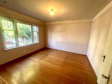 6-BEDROOM RENTAL – $/Room