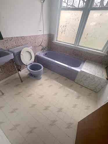 6-BEDROOM RENTAL – $/Room