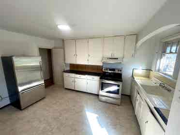 6-BEDROOM RENTAL – $/Room