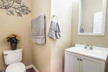 Roommate in Beautiful large home
