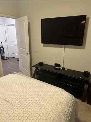 Fully furnished room available .