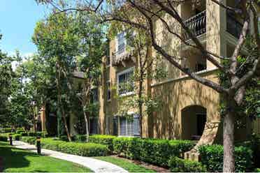 Irvine One Bedroom/Bathroom