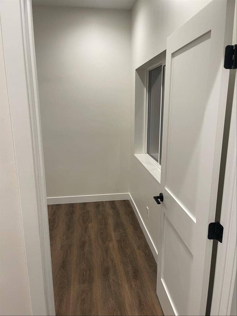 College Area 
ba Roomate Wanted