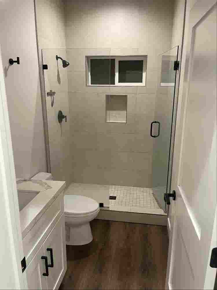 College Area 
ba Roomate Wanted