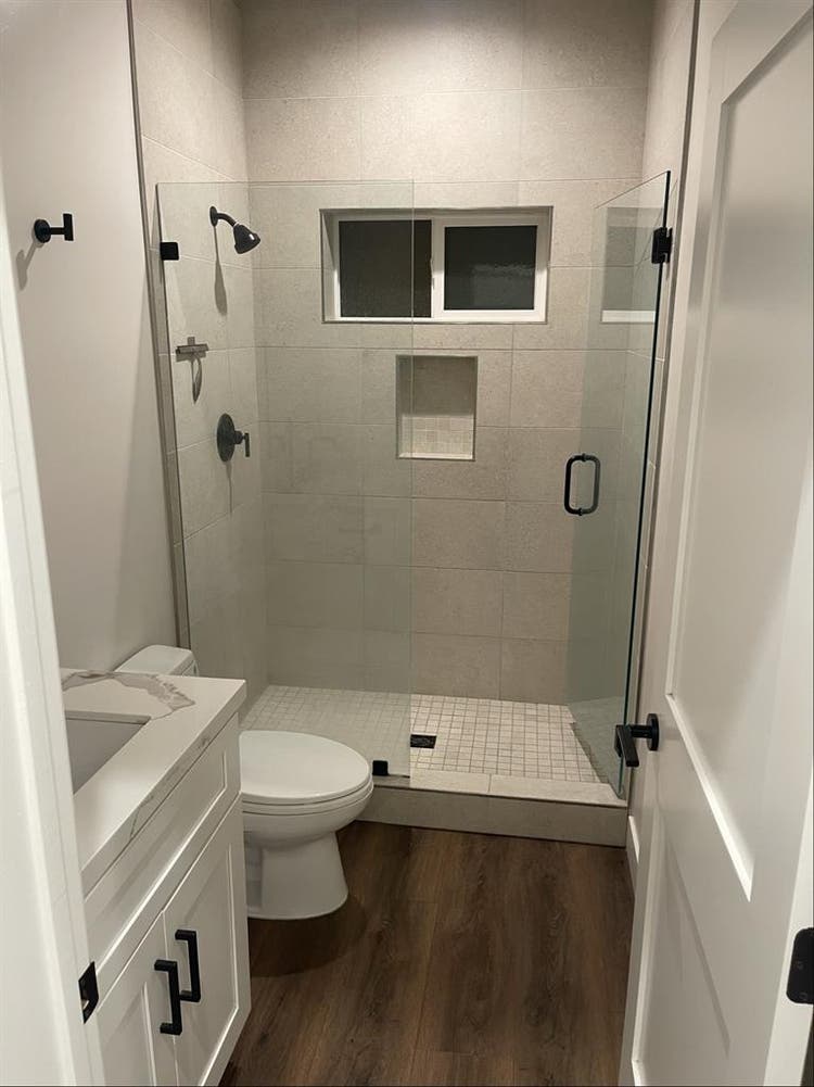 College Area 
ba Roomate Wanted