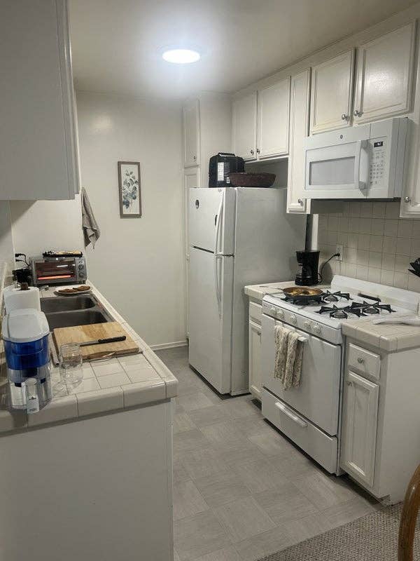Room for Rent in West LA