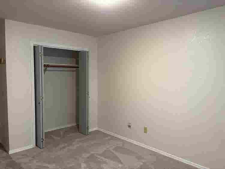 Kennewick private room shared bath