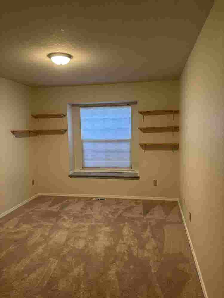 Kennewick private room shared bath