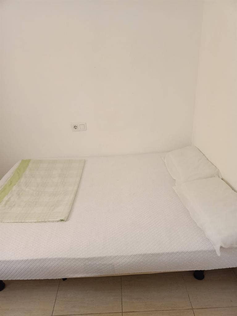 HABITACION SOLO CHICA