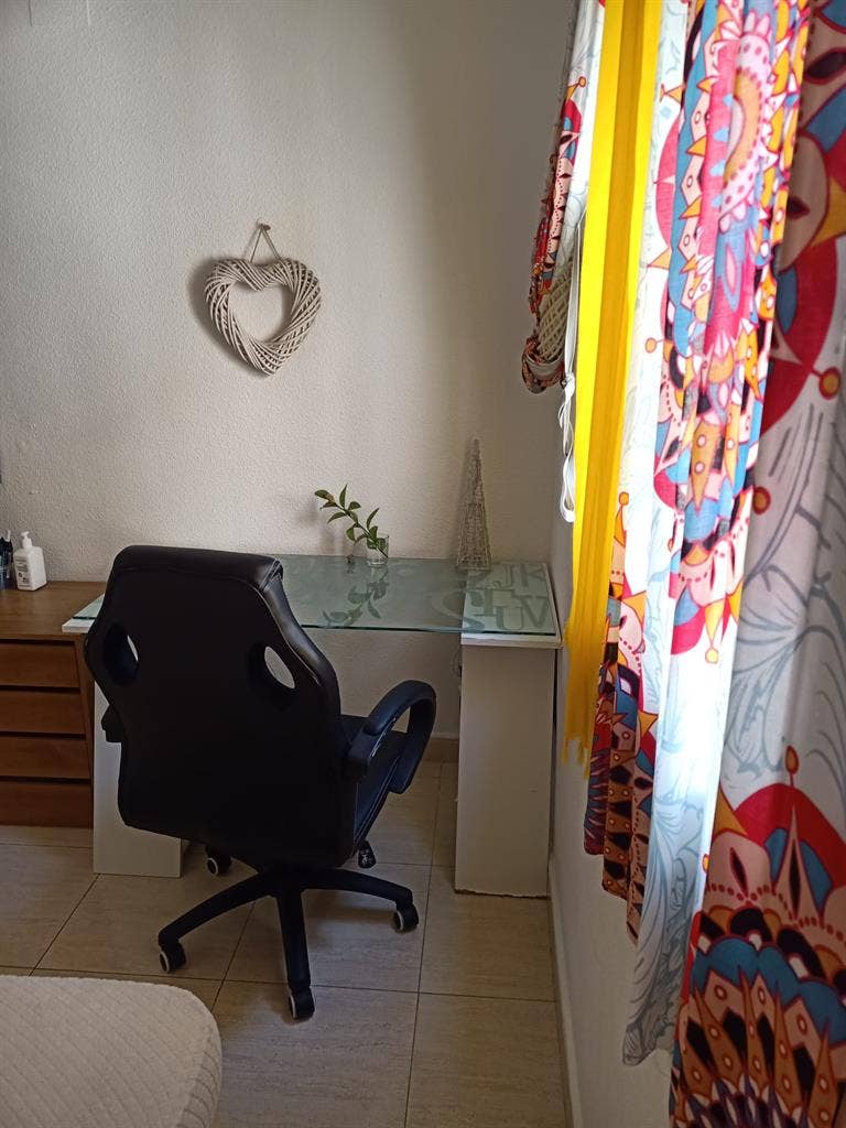 HABITACION SOLO CHICA