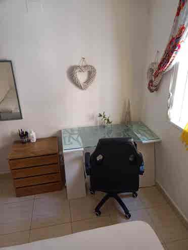 HABITACION SOLO CHICA