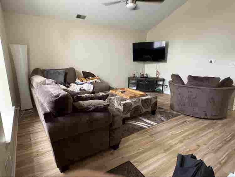 Looking for Lease Transfer
