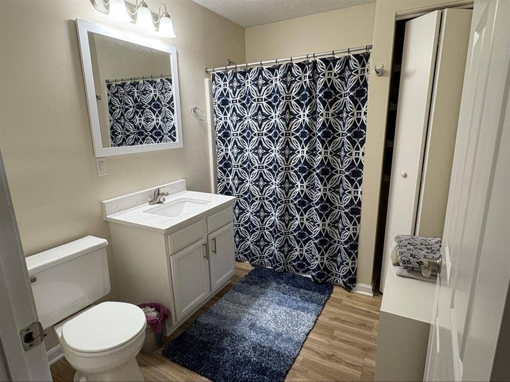 Looking for Lease Transfer