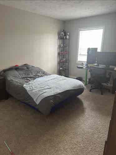Sublet 
needed!