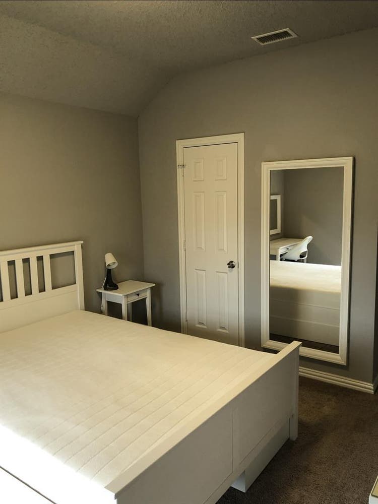 Furnished room in Plano