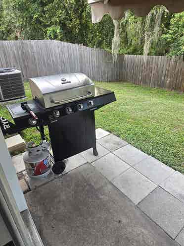 🏡 Rooms for Rent – Riverview (Big