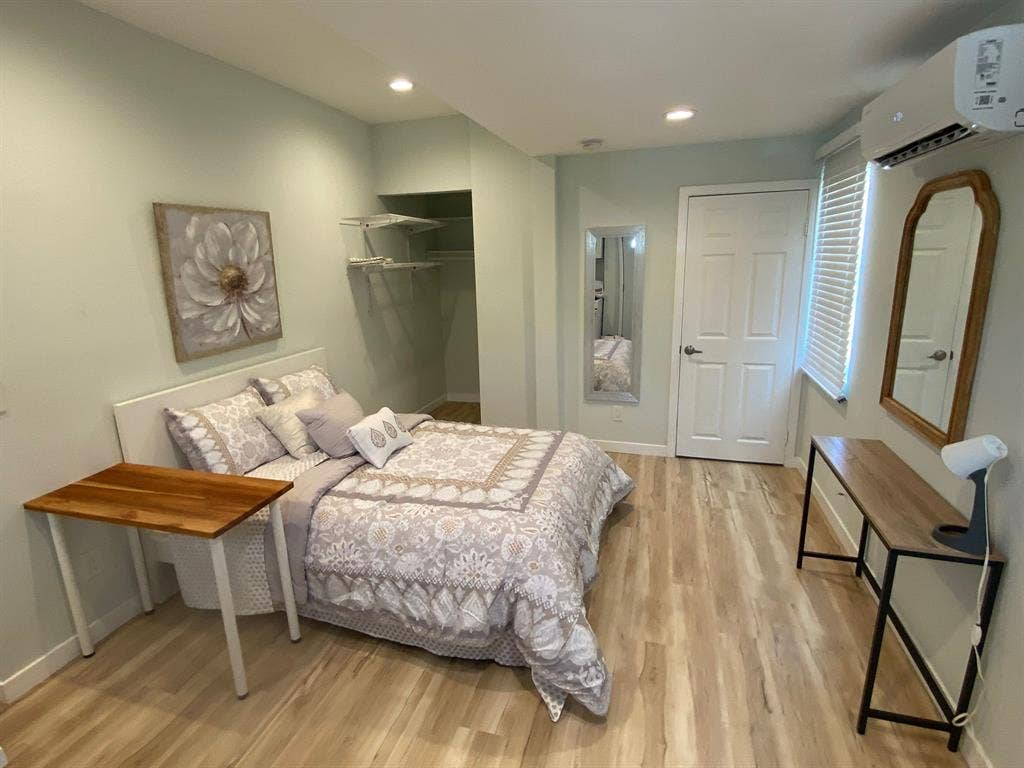 Room and 2 studios available 