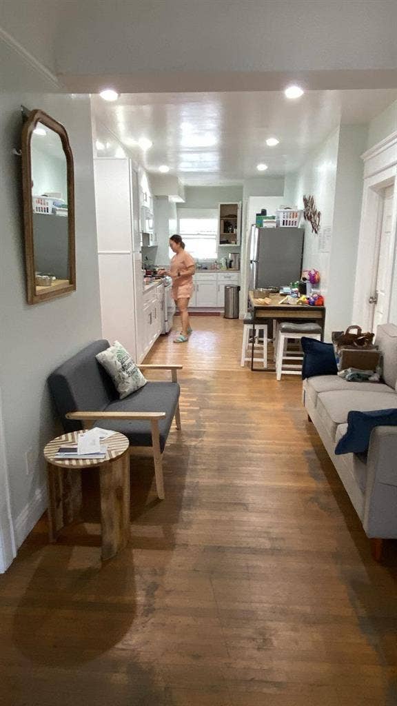 Room and 2 studios available 