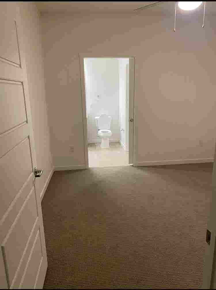 Room for rent with own bathroom