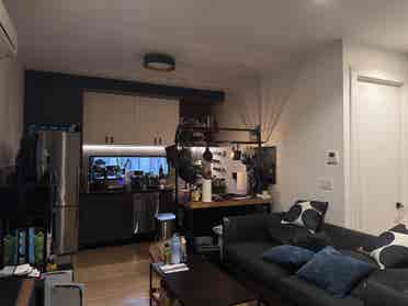 1 Room Available in