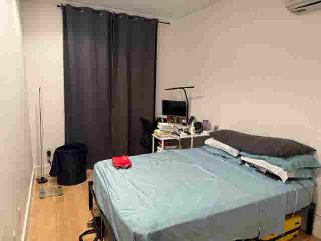 1 Room Available in
