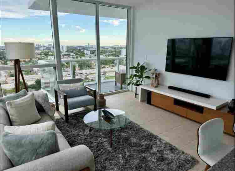 Boutique furnished room & bathroom