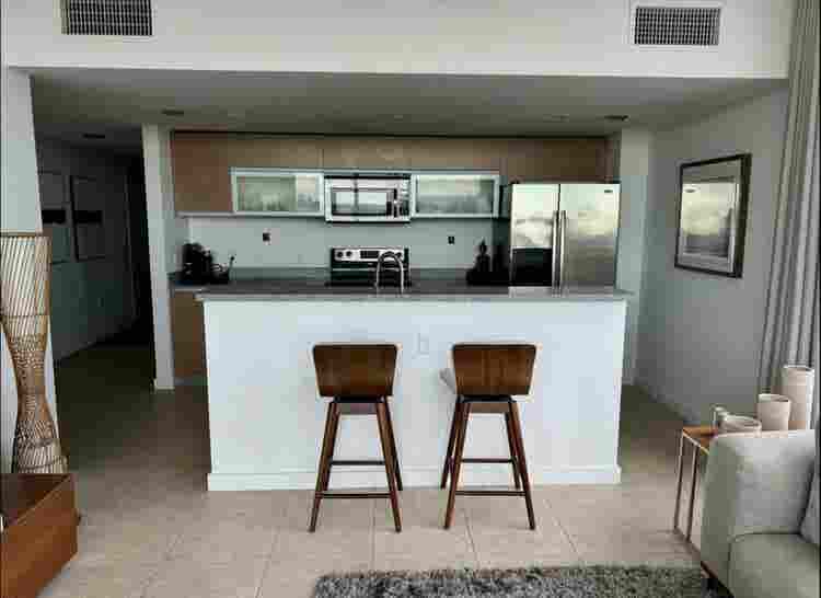 Boutique furnished room & bathroom
