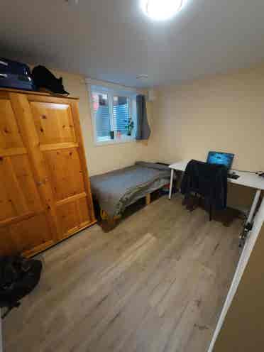 Great location Room Renting