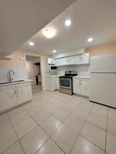 Great location Room Renting