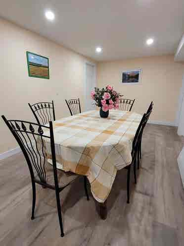 Great location Room Renting