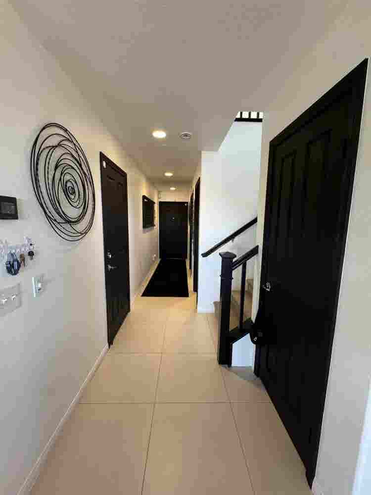 Full Bedroom/bathroom NO SCAMMERS