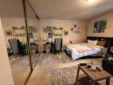 Private Room/Private Bathroomm