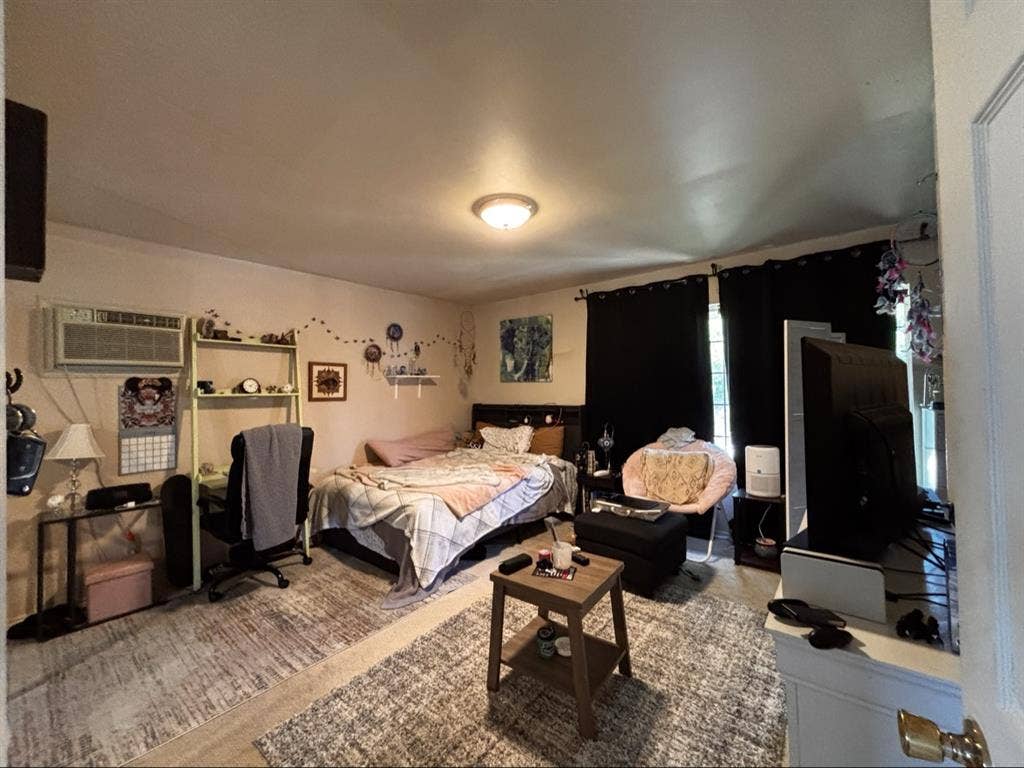 Private Room/Private Bathroomm
