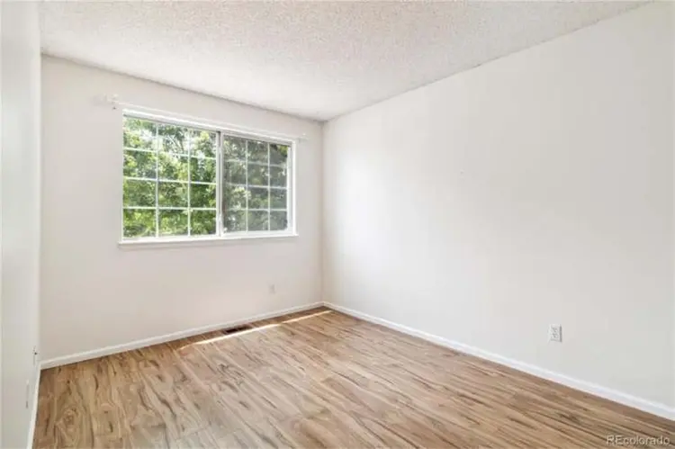 Renting out room in Highlands!