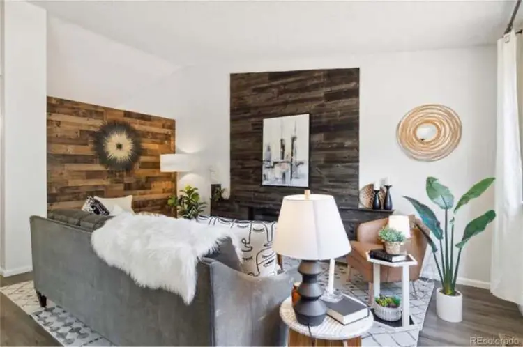 Renting out room in Highlands!