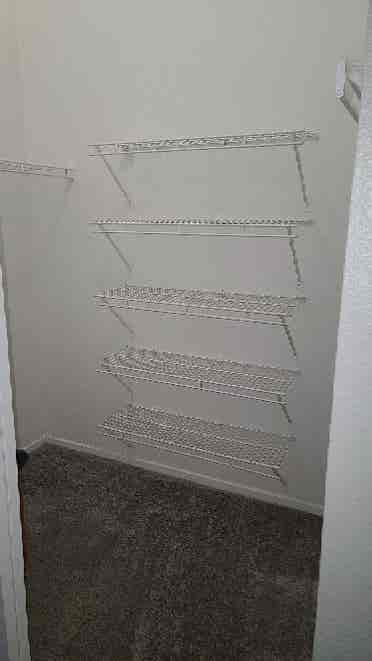 Apartment to share master available